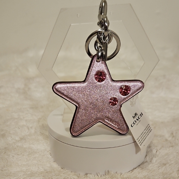 NWT Coach Pink Metallic Star Leather Kechain - Picture 1 of 2